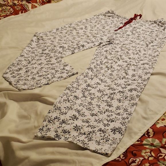 Anne kline small  pjs - Picture 3 of 5